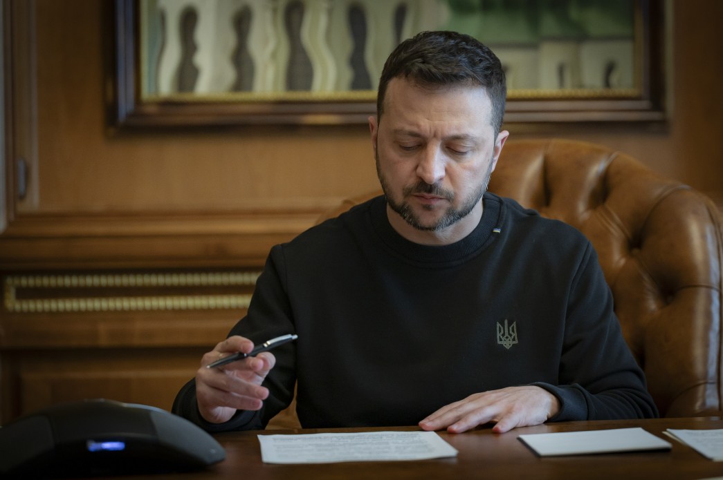 Фото до матеріалу: Зеленський анонсував санкції проти тих, хто торгує краденим українським зерном