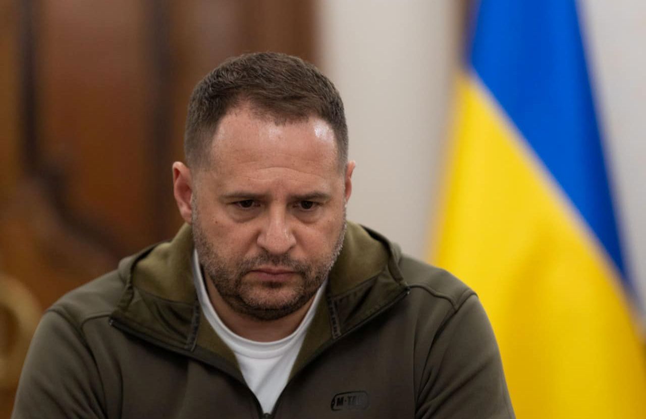 Фото до матеріалу: Радник Зеленського про підозру Єрмаку: процесуальні дії ще тривають