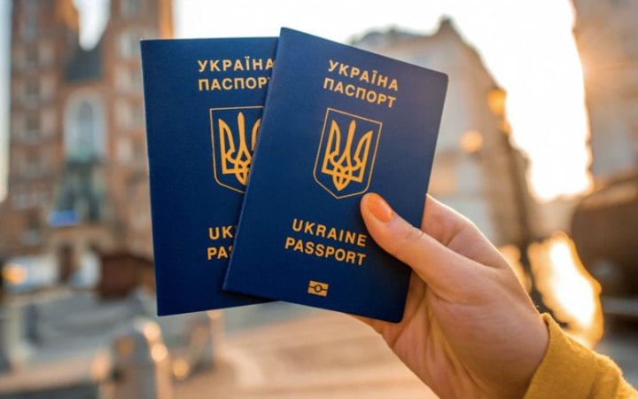 Фото до матеріалу: Андрій Лі: три десятиліття без документів і шлях до посвідки на постійне проживання