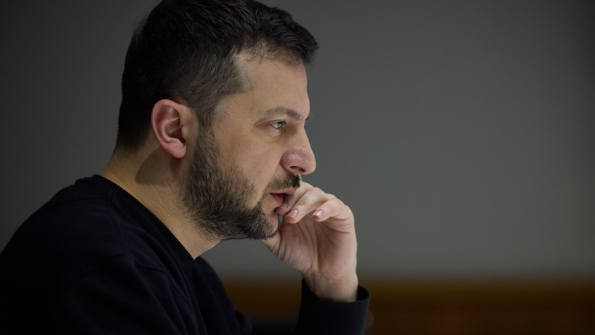 Фото до матеріалу: Зеленський прокоментував чутки про припинення вогню на 9 травня