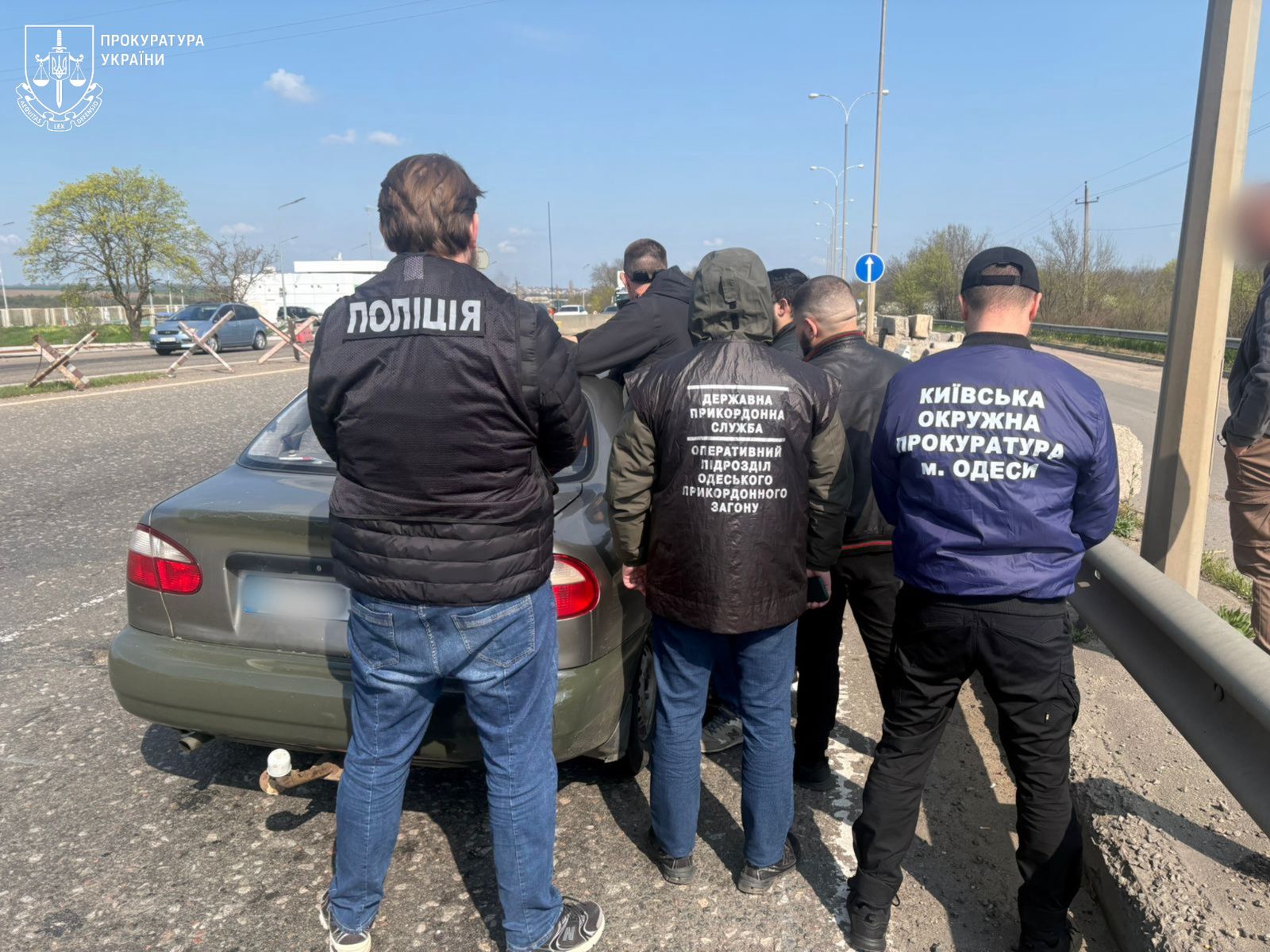 Фото до матеріалу: На Одещині викрито ще дві злочинні схеми переправлення ухилянтів через кордон, - прокуратура