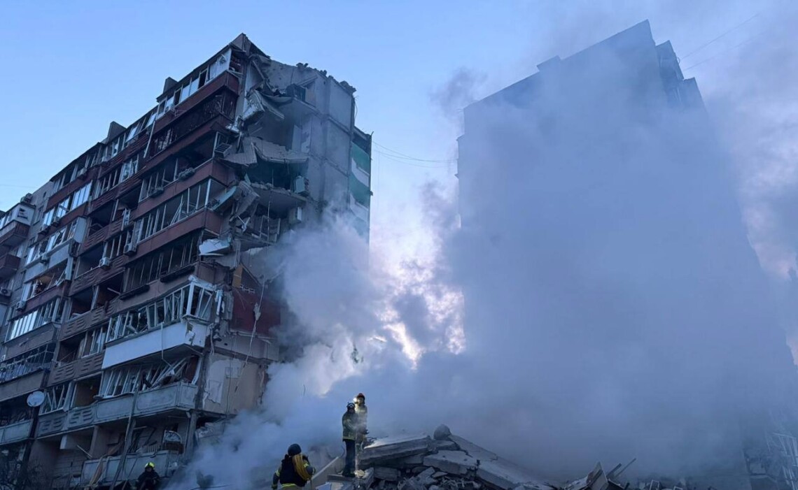 Фото до матеріалу: Нічна атака на Київ: загинула людина, 33 постраждали, тривають ПРР