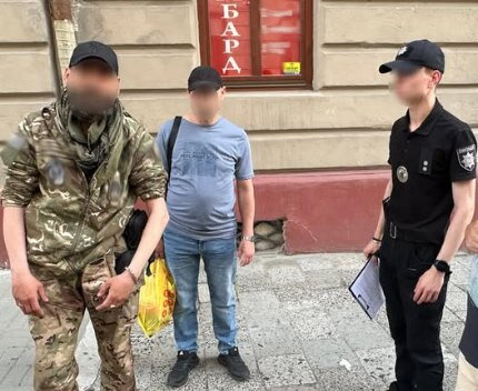 Фото до матеріалу: У Львові відзначили «Обличчя Незалежності 2025»: вшанували Героїв та повернулися до служби захисники