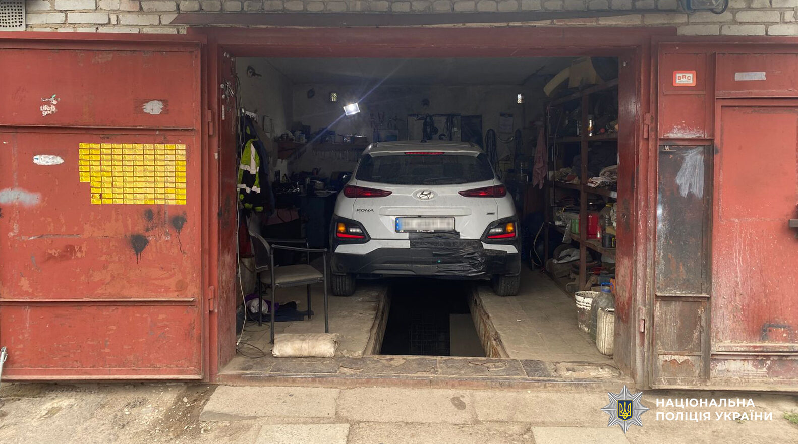 Фото до матеріалу: У Львові Hyundai Kona збив пішохода на Рудненській: чоловіка госпіталізували