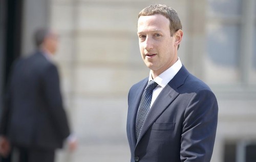Фото до матеріалу: Акціонери Facebook вимагають від Марка Цукерберга залишити посаду голови правління