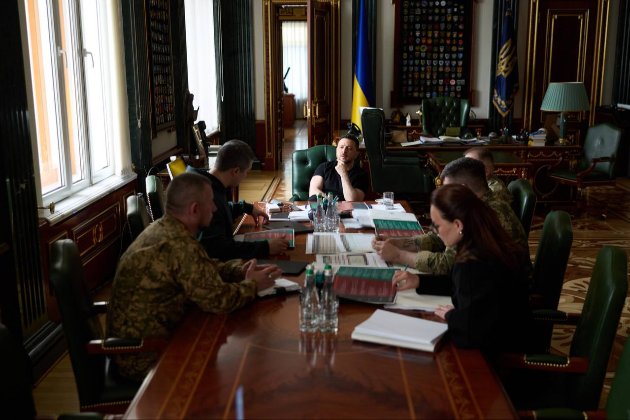 Фото до матеріалу: Зеленський анонсував реформу ЗСУ: збільшення виплат та нові правила демобілізації