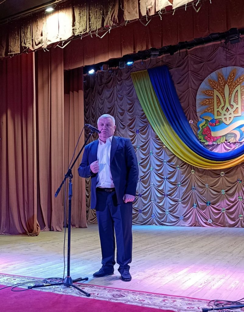 Фото до матеріалу: Матері Маневицької громади отримали почесні звання та допомогу загиблим захисникам