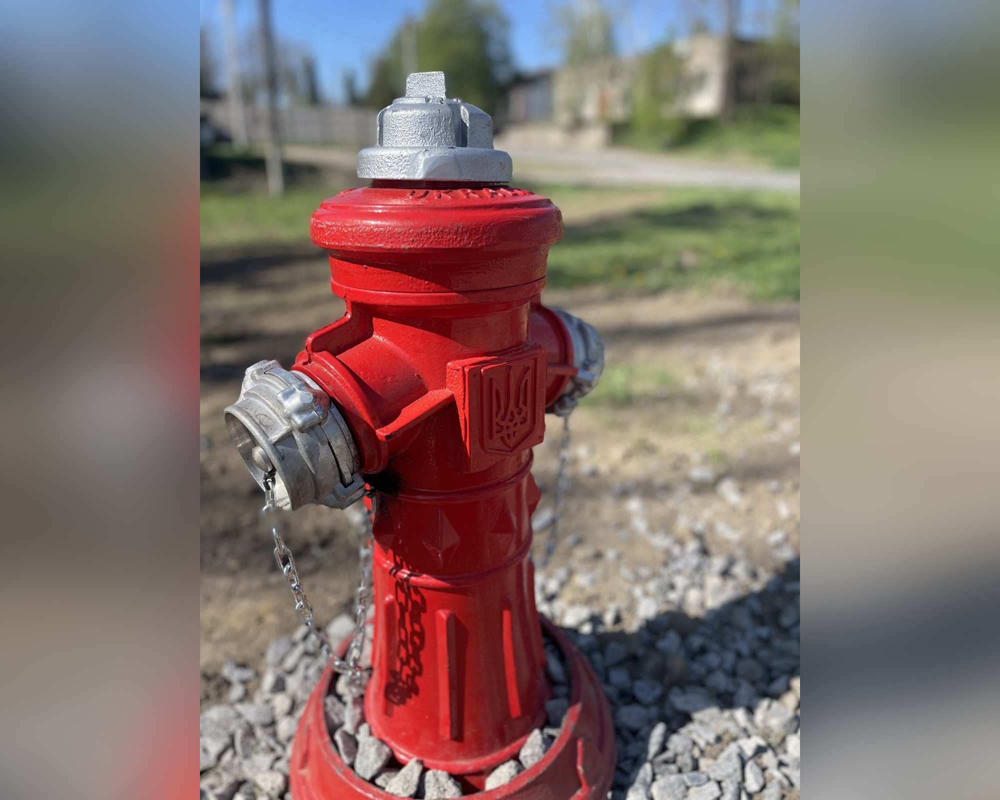 Фото до матеріалу: Перший сучасний пожежний гідрант з'явився в Лука-Мелешківській громаді