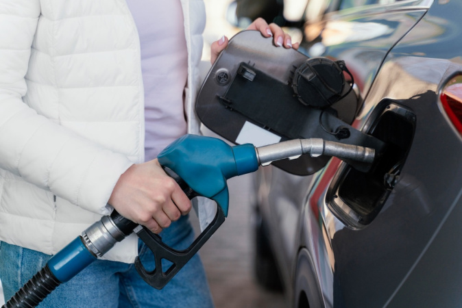 Фото до матеріалу: Ціни на пальне 29 квітня: газ і А-92 дешевшають, А-95 дорожчає