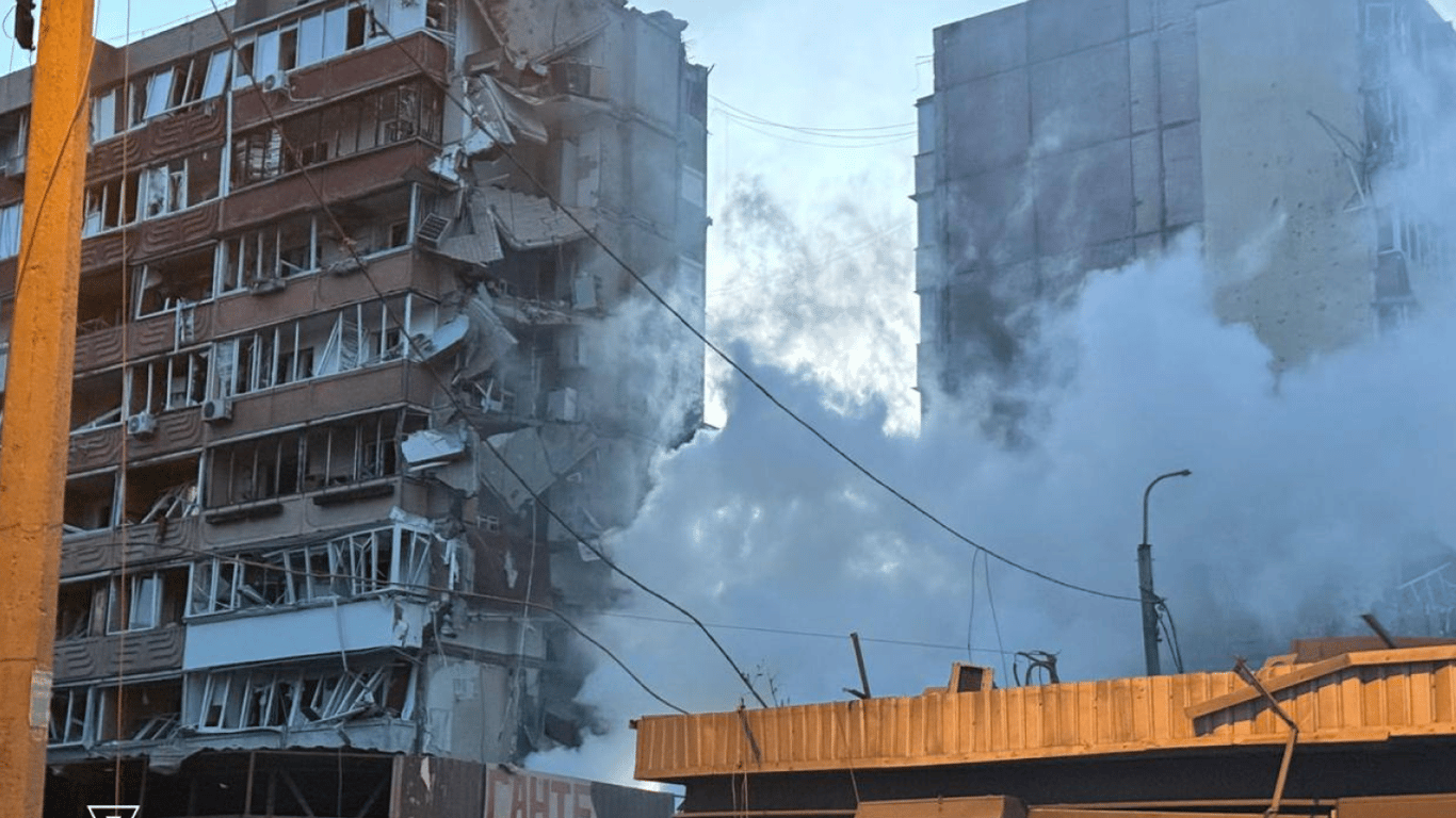 Фото до матеріалу: У Києві зросла кількість постраждалих внаслідок обстрілу