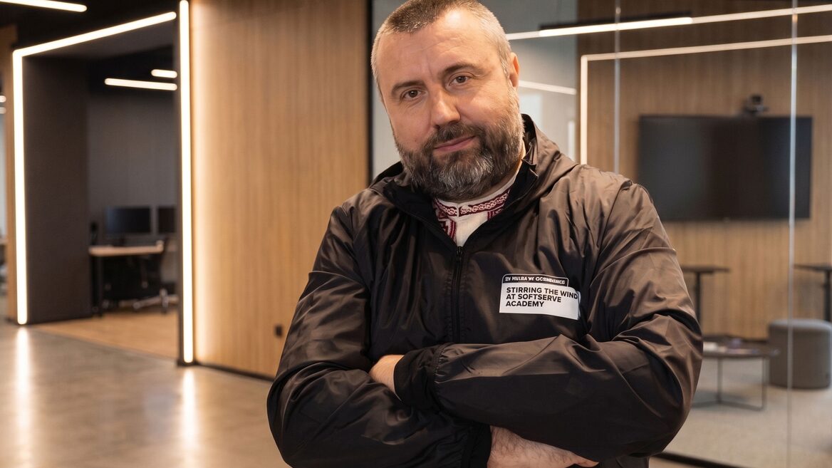 Фото до матеріалу: ШІ змінює роль джуніора: чому IT-галузь не схлопнеться, а стане ще більш затребуваною