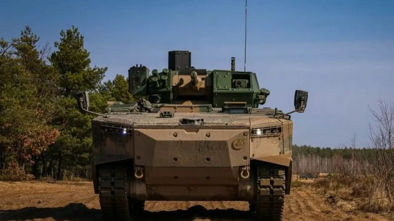 Фото до матеріалу: Польща перетворює український фронт на головний полігон для нової зброї