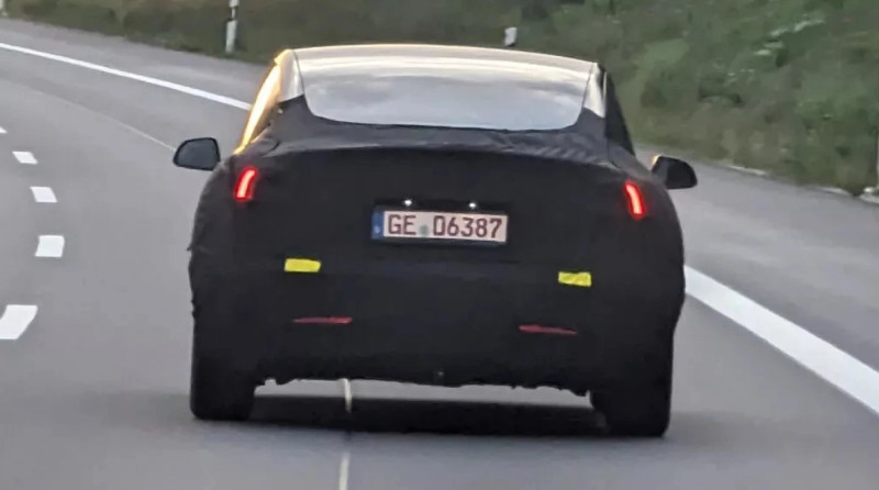 Фото до матеріалу: Новини Tesla Model 3 Project Highland: тестові знімки та очікувані зміни