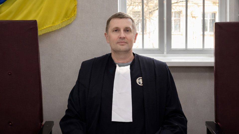 Фото до матеріалу: Службове розслідування: суддя Назар Гринь прояснив ситуацію з доступом до ЄДРСР
