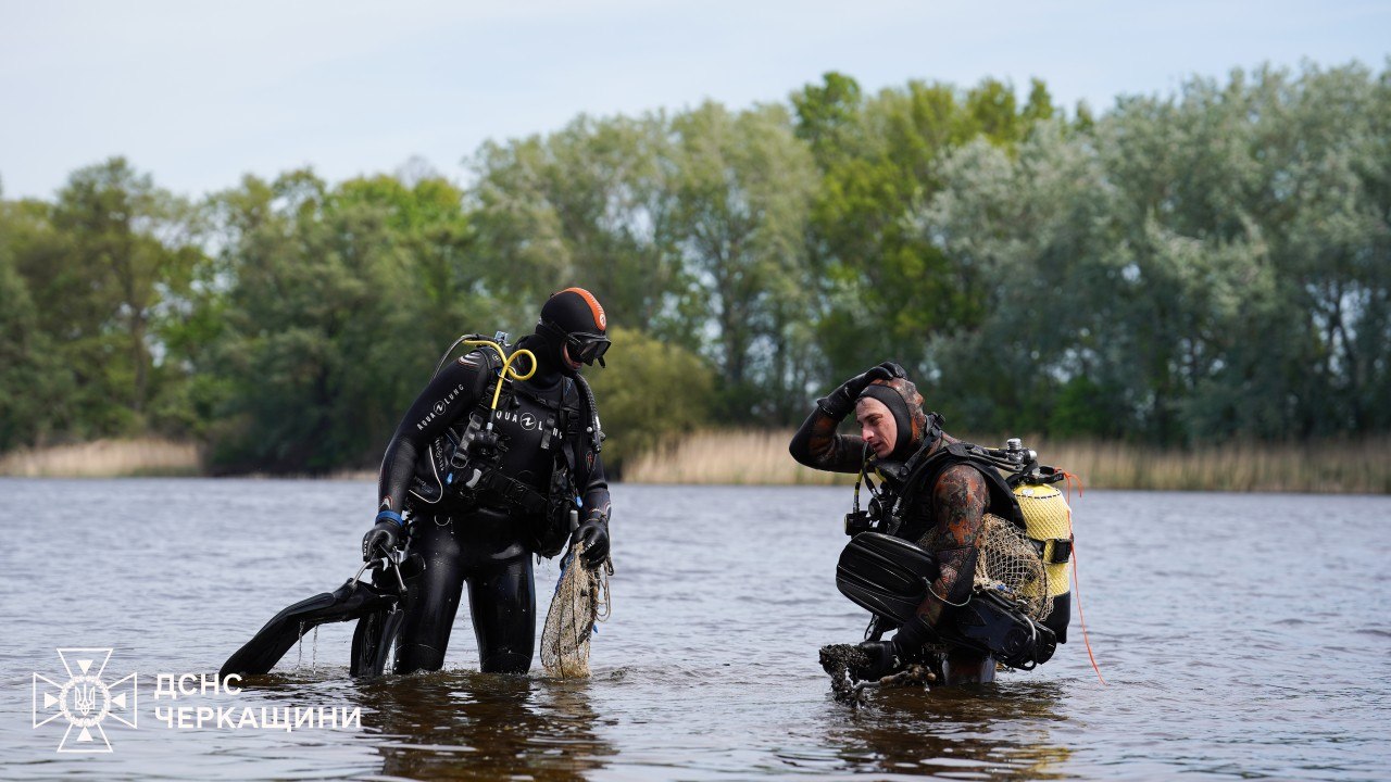 Фото до матеріалу: Безпечний відпочинок на Черкащині: водолази очищують водойми перед купальним сезоном