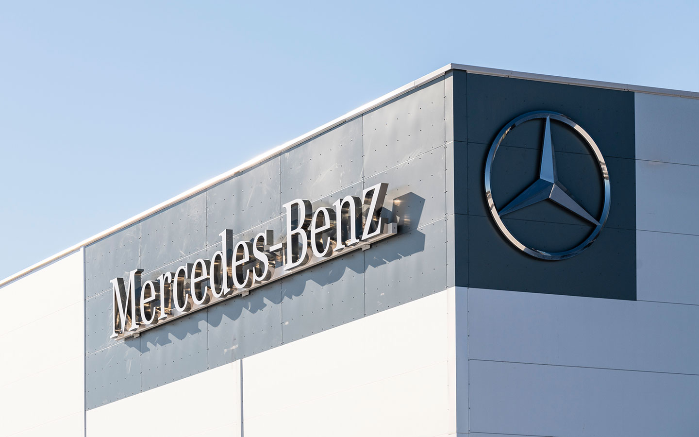 Фото до матеріалу: Mercedes-Benz відкликає 144 тисячі автомобілів у США через несправність дисплея