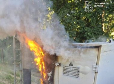 Фото до матеріалу: Російські БпЛА атакували об'єкт критичної інфраструктури в Дергачах