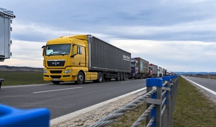 Фото до матеріалу: Спрощено процедуру контролю для перевезень у рамках ЄКМТ