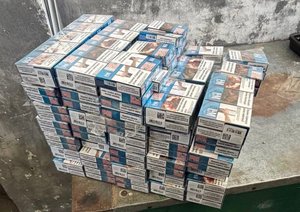 Фото до матеріалу: Львівські митники виявили партії прихованих сигарет під подвійним дахом та у «запасці»
