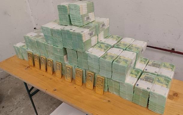 Фото до матеріалу: Володимирці дізналися про повернення коштів Ощадбанку з Угорщини