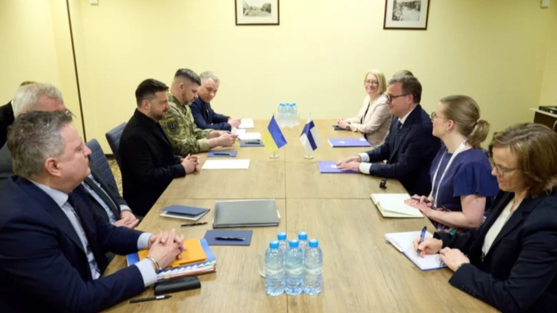 Фото до матеріалу: Орпо поговорив із Зеленським про інциденти з дронами над Фінляндією