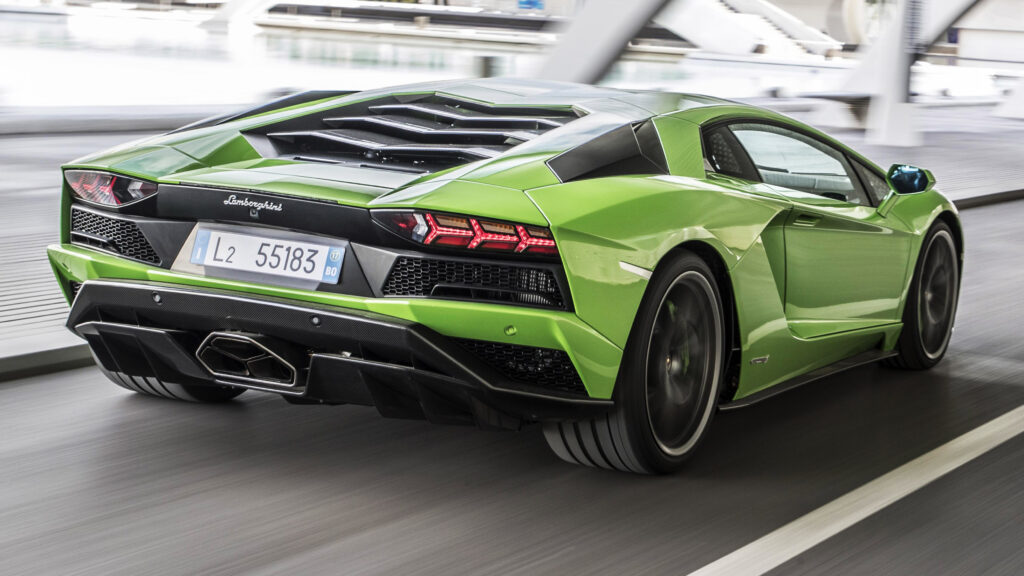 Фото до матеріалу: Німецький суд визнав Lamborghini службовим автомобілем: прецедент для українського бізнесу