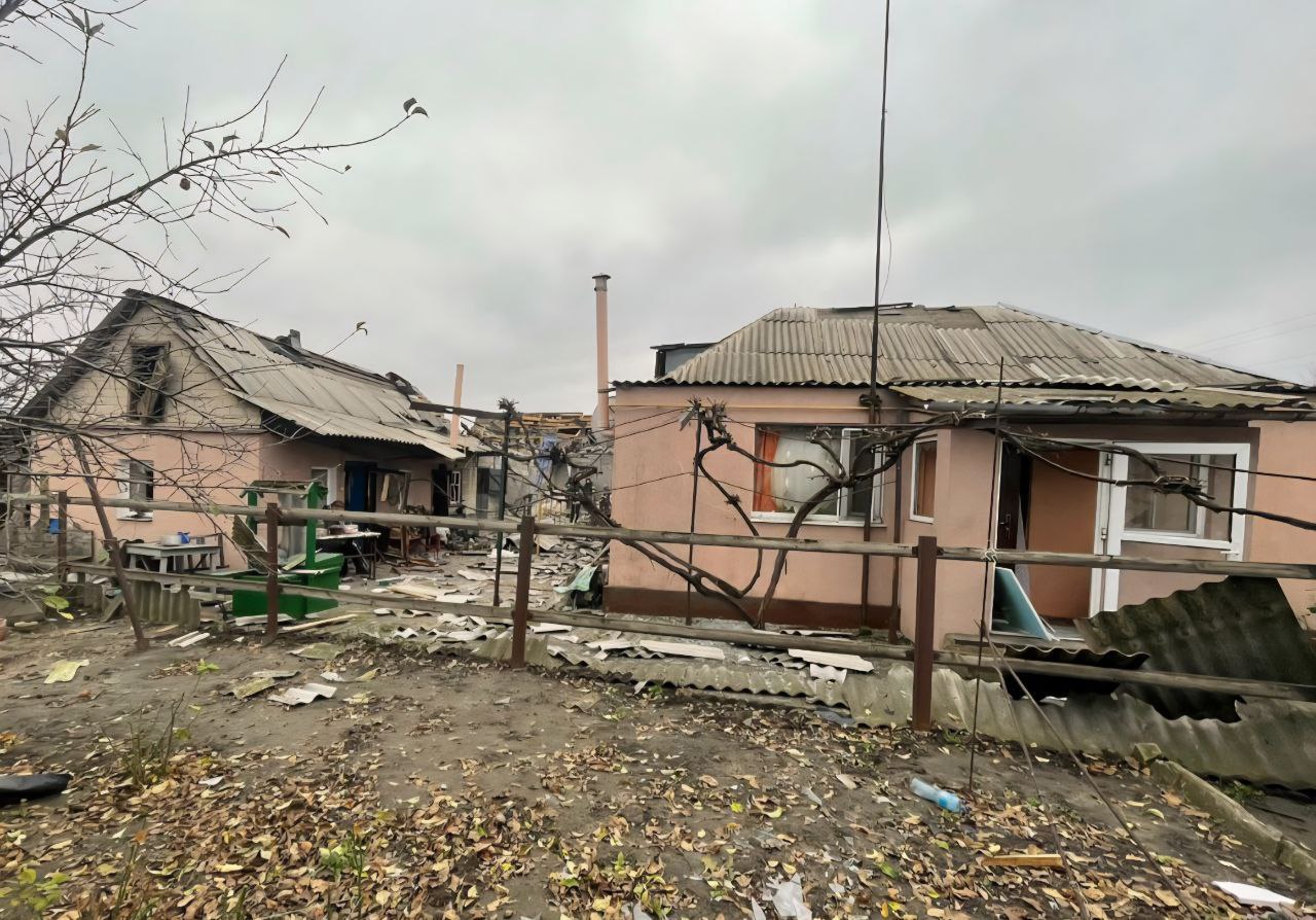 Фото до матеріалу: Атаки на Нікополь, Павлоград та Синельників: руйнування житла та інфраструктури
