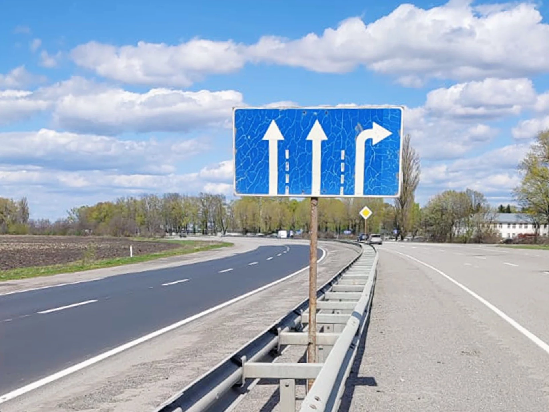 Фото до матеріалу: Муніципальний ринок у Вінниці: де купити одяг, взуття та господарські товари