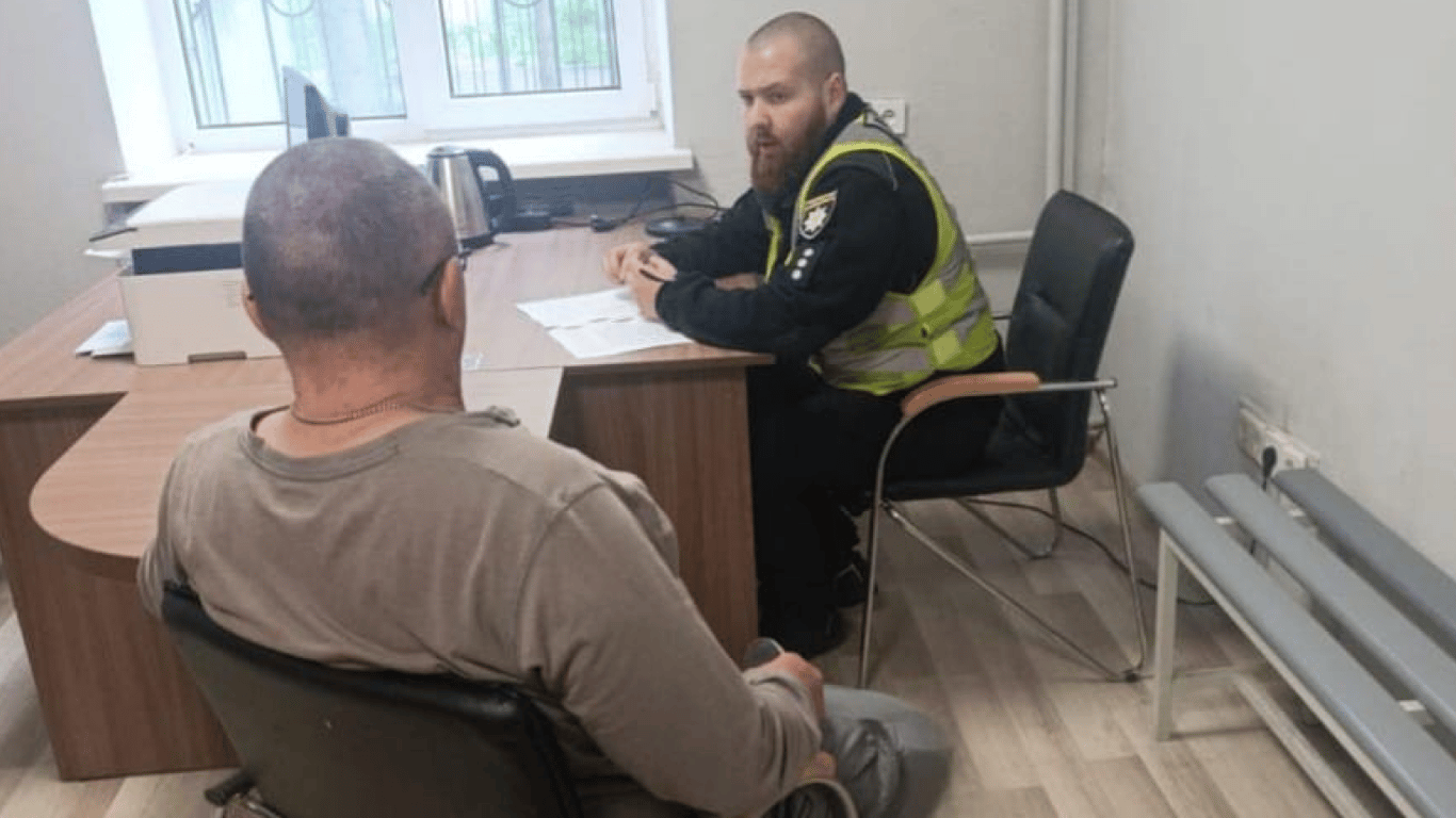 Фото до матеріалу: У Солом'янському районі Києва чоловік погрожував зброєю через собаку