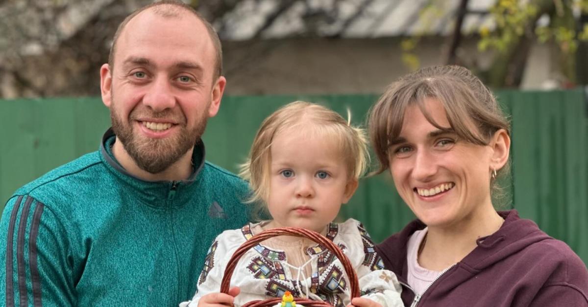 Фото до матеріалу: Блогерка Даша Євтух виїхала з України після руйнування будинку шахеда: чоловік залишився в Києві