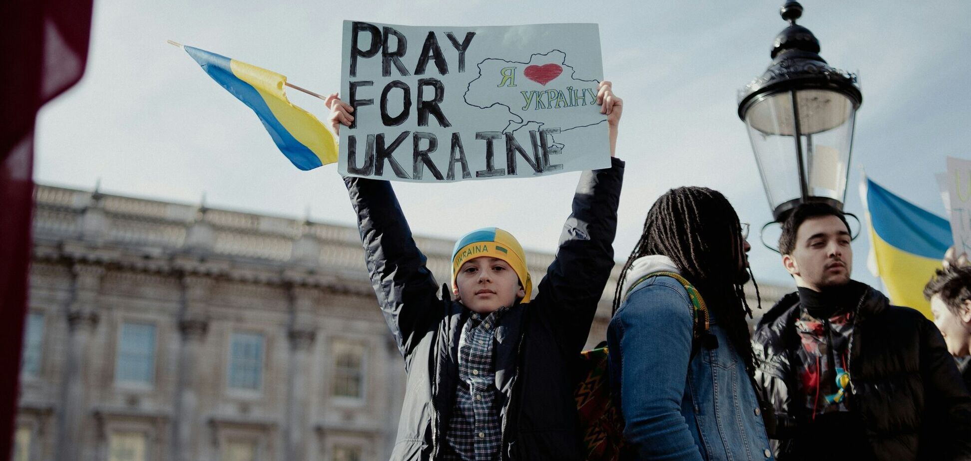 Фото до матеріалу: Чехія планує змінити правила для біженців з України: соціальні виплати та техогляд авто
