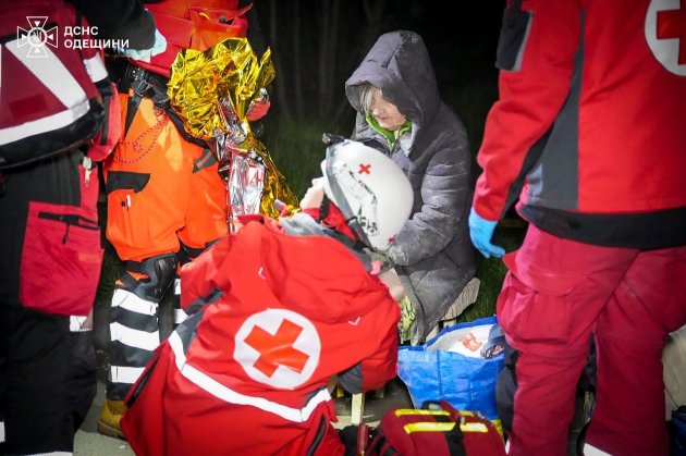 Фото до матеріалу: 28 квітня 2026: День працівників швидкої допомоги та інші свята