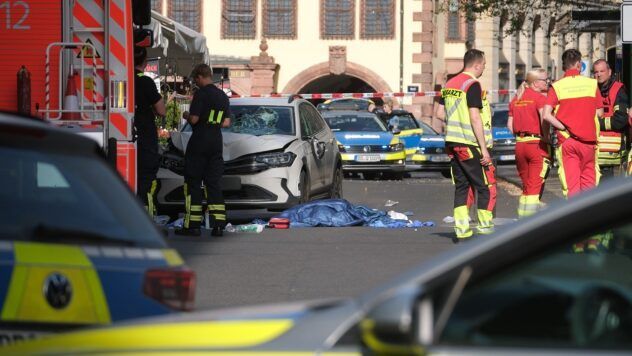 Фото до матеріалу: У Лейпцигу автомобіль в'їхав у натовп: двоє загиблих, понад 20 поранених