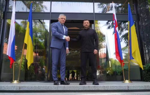 Фото до матеріалу: Зеленський у Єревані проведе зустріч з прем'єром Словаччини Фіцо