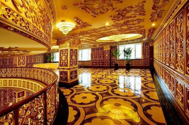 Фото до матеріалу: Палац замість ліків: скандал навколо офісу китайської фармацевтичної компанії