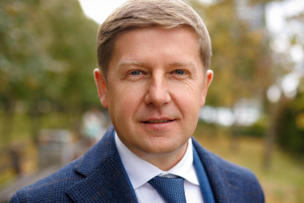 Фото до матеріалу: В Україні можуть ввести щомісячний податок на електромобілі