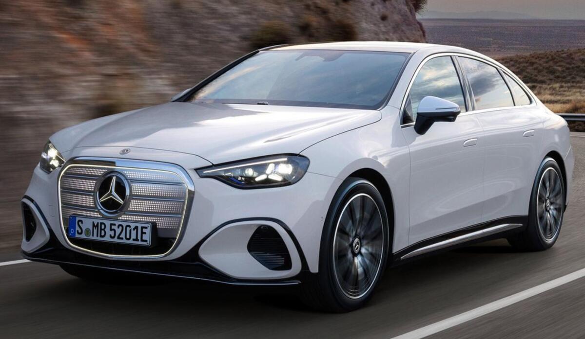 Фото до матеріалу: Mercedes-Benz представив повністю електричний C-Class: 743 км ходу та повний привід