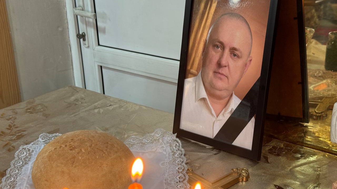 Фото до матеріалу: У Рожищі провели останню путь старшого сержанта поліції Миколу Сидорука