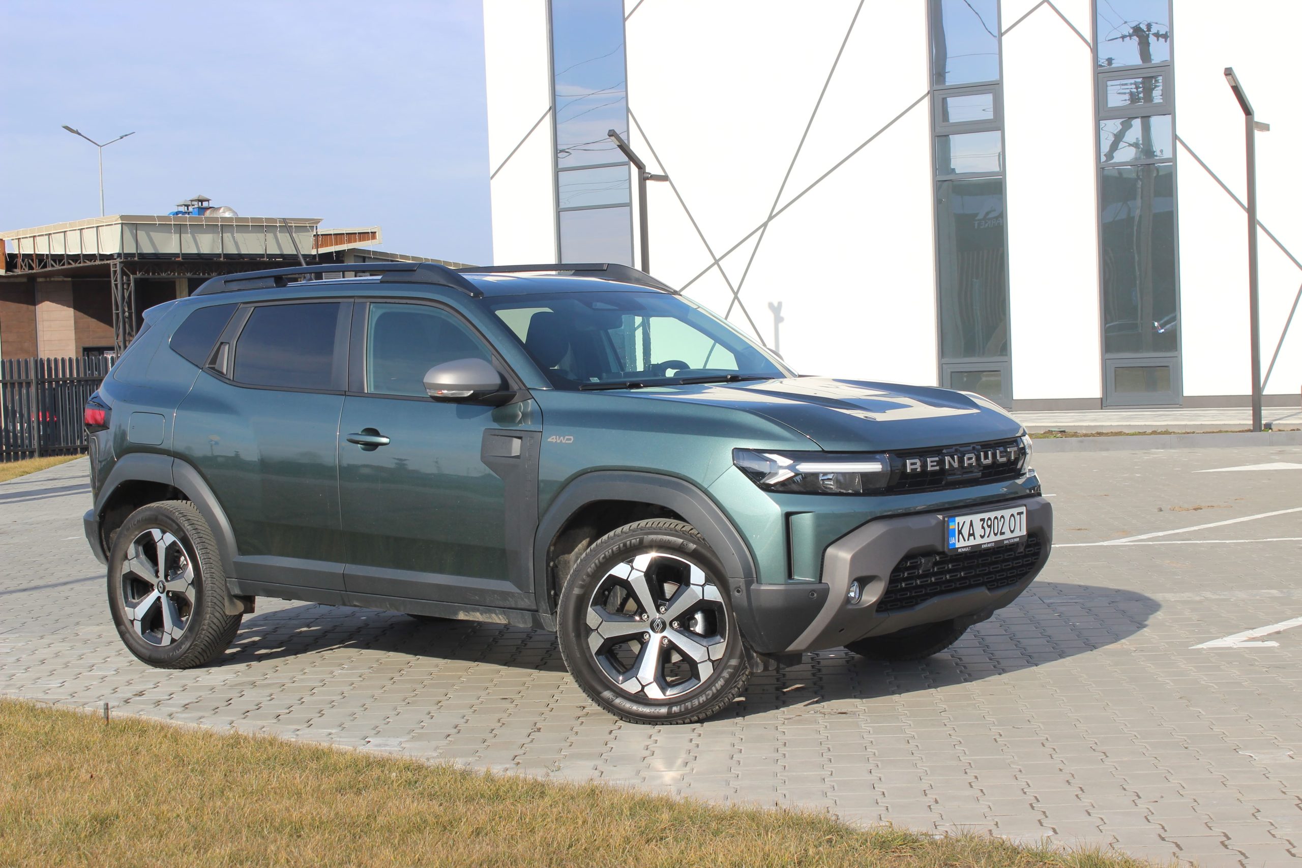 Фото до матеріалу: Японська Toyota лідер українського ринку: скільки нових авто купили у травні