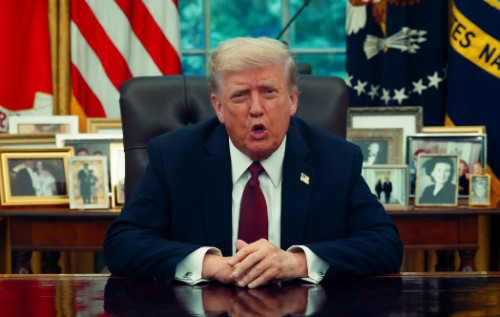 Фото до матеріалу: Трамп призупинив операцію «Проєкт Свобода» в Ормузькій протоці