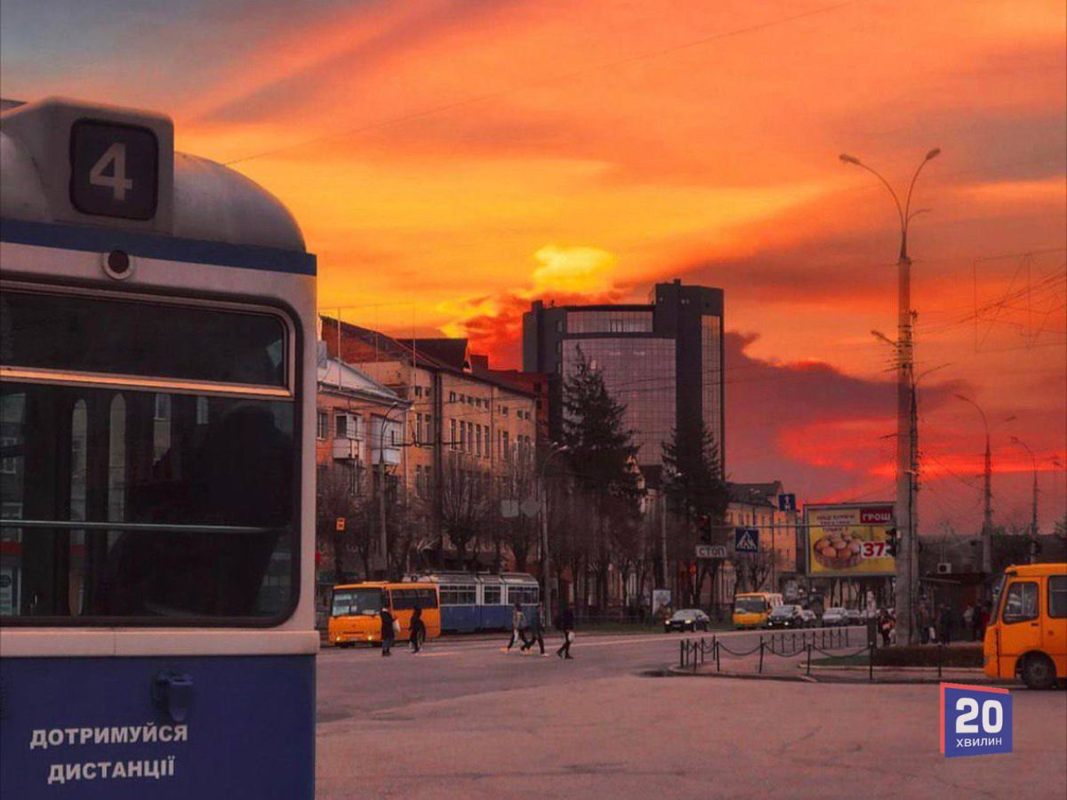 Фото до матеріалу: Трамвайний маршрут №4 у Вінниці: «жива артерія» міста, що з'єднує райони