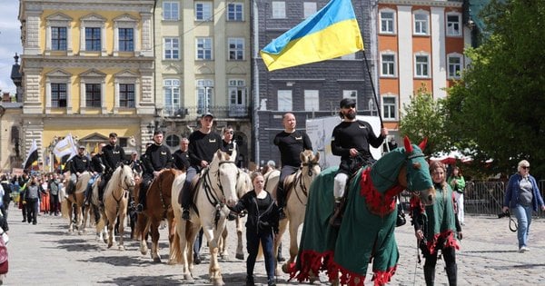 Фото до матеріалу: Ветерани війни у кінному марші: єдність і пам'ять у серці Львова