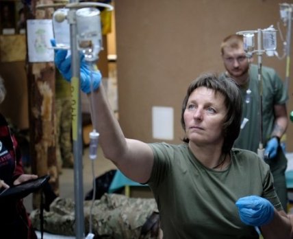 Фото до матеріалу: НСЗУ виділила понад 524 млн грн на підтримку медиків у прифронтових регіонах