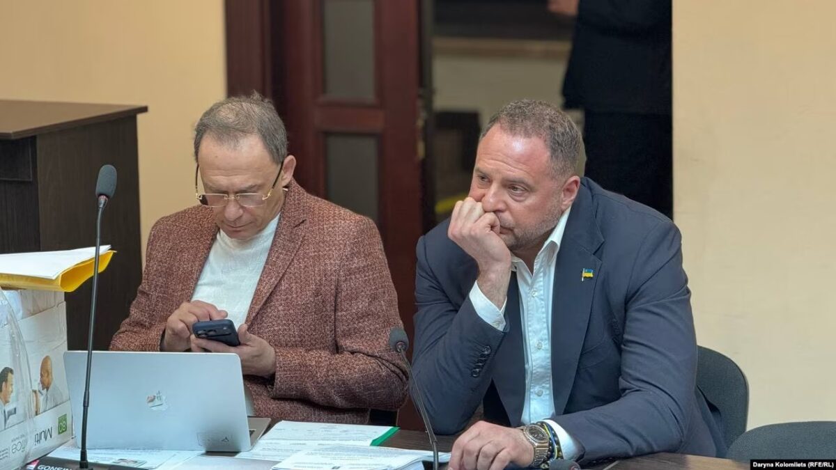 Фото до матеріалу: Суд обрав запобіжний захід Андрію Єрмаку