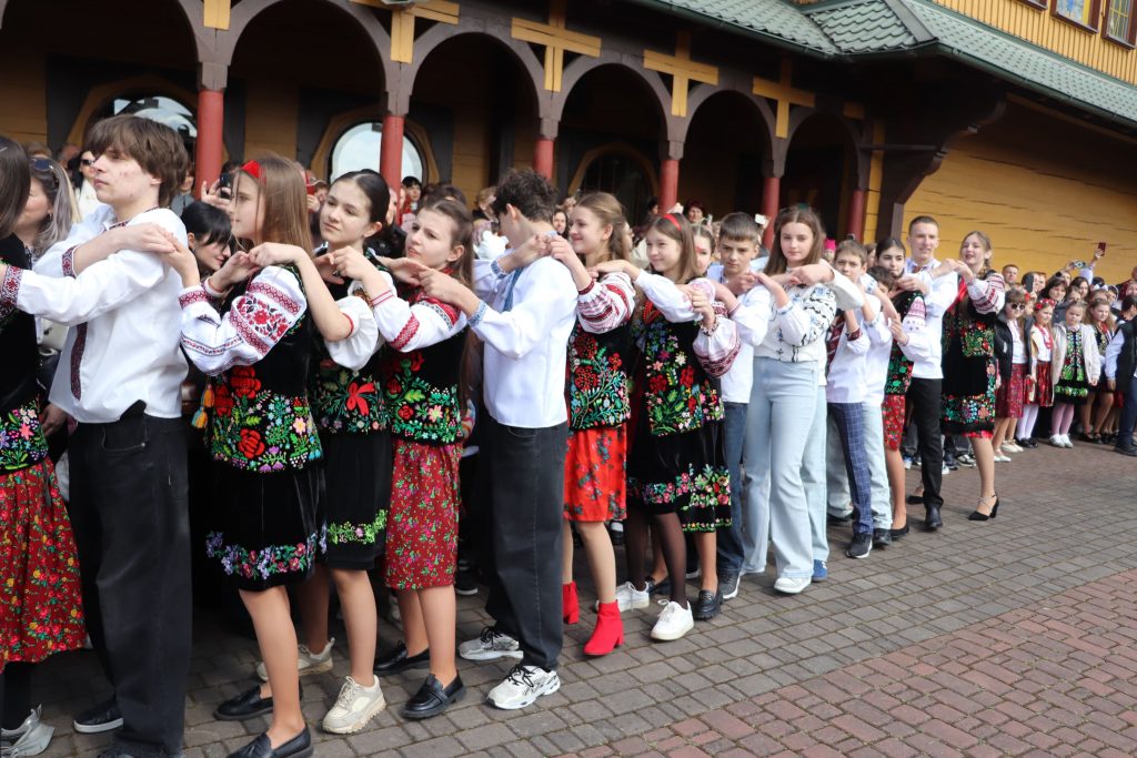 Фото до матеріалу: У селах Ямницької громади на Великдень відновили давню традицію гаївок