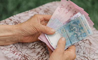 Фото до матеріалу: Виграти суд — не отримати гроші: як примусити Пенсійний фонд виплатити борг