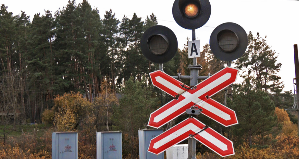 Фото до матеріалу: Залізничний переїзд між Букачівцями та Бурштином закриють на ремонт: важлива інформація для водіїв
