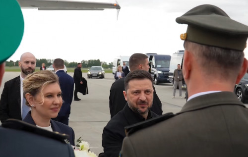 Фото до матеріалу: Зеленський прибув до Румунії на саміт «Бухарестської дев’ятки»