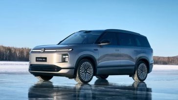 Фото до матеріалу: Volkswagen Golf та T-Roc отримали нову гібридну версію eHybrid