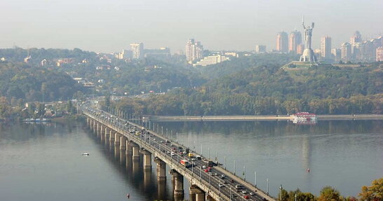 Фото до матеріалу: Чому повільні машини завжди наздоганяють: наукове пояснення «закону Вурхіса»